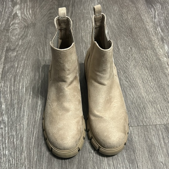 MIA Chelsea boots - Picture 7 of 9